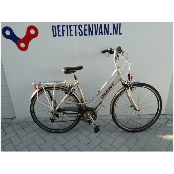 Giant freerider Zilver Dames